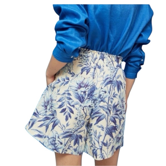 H & M Linen Blend Floral Print in Blue/White Size MED — SO PRETTY!!!! - Picture 3 of 8